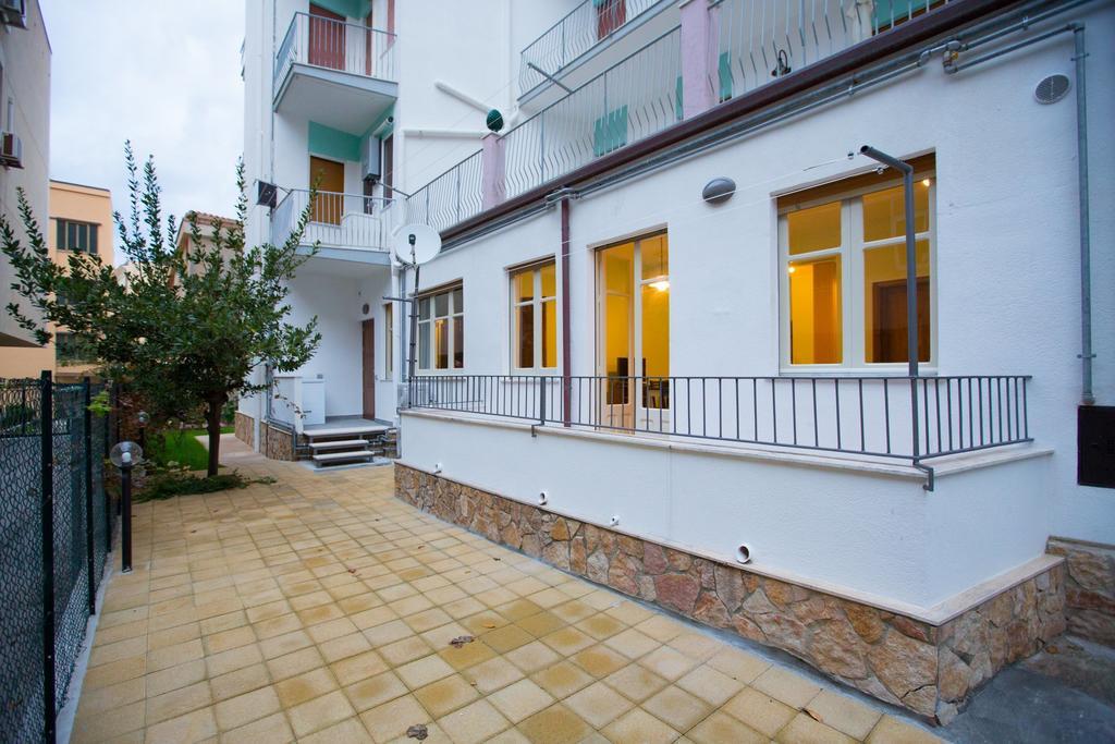 Il Nido Del Sole Apartment เชฟาลู ห้อง รูปภาพ