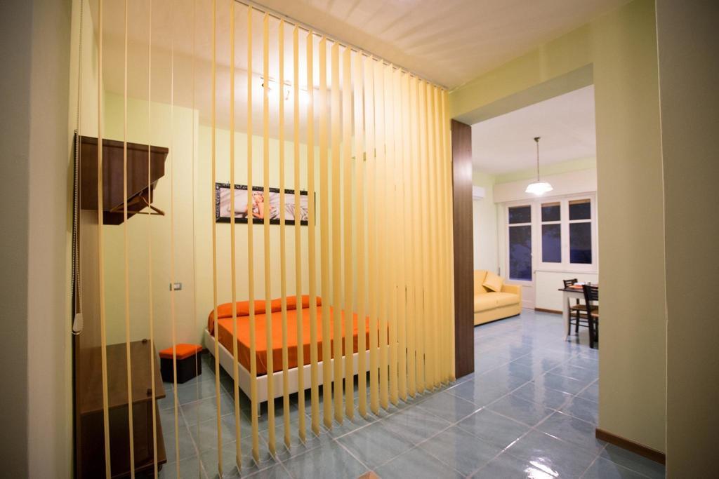 Il Nido Del Sole Apartment เชฟาลู ห้อง รูปภาพ